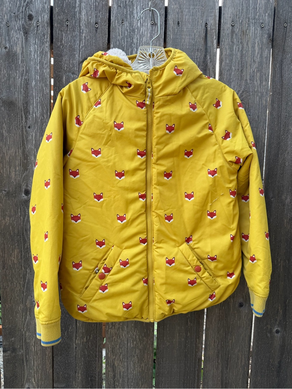 Kids 11-12y Mini Boden Hooded Anorak. Yellow with fox print and sherpa lining.